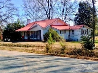 115 W Baker St, Jefferson, SC 29718