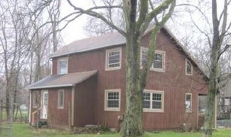685 High St, Conneaut Lake, PA 16316