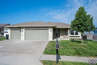 4311 SE Liveoak Dr, Topeka, KS 66609