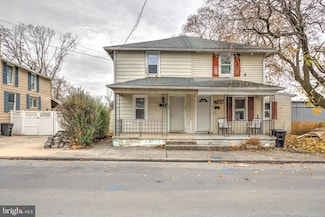 157 S Wolf St, Manheim, PA 17545