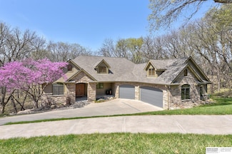 5016 S 237th Cir, Elkhorn, NE 68022