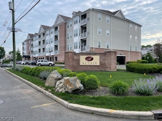 132 Cory Ln Unit C0132, Elmwood Park, NJ 07407