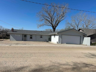 S1138 Platte Shore Dr, Fremont, NE 68025