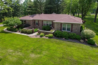 12928 S Maple Rd, Covington, IN 47932