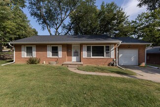 152 Norton Ave, Council Bluffs, IA 51503