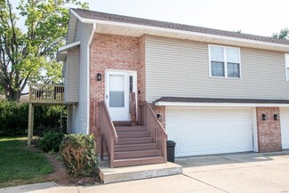 1345 Poplar St Unit 2a, Highland, IL 62249