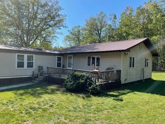 10070 Pinedale St, Roscommon, MI 48653