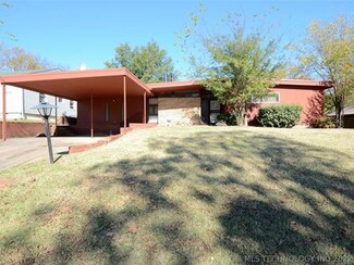 243 W 11th Ave, Bristow, OK 74010
