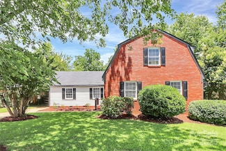 3909 Woodbriar Trail, Charlotte, NC 28205