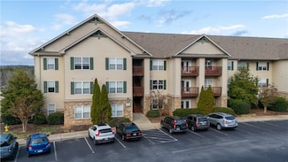 701 Harts Cove Way, Seneca, SC 29678