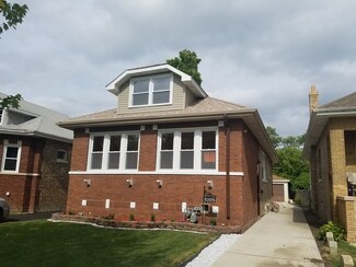 2105 S 11th Ave, Maywood, IL 60153