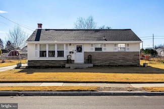 10 Laclede Dr, Burlington, NJ 08016