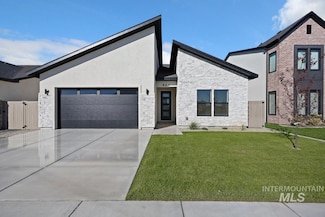 523 Canyon Falls Dr, Twin Falls, ID 83301