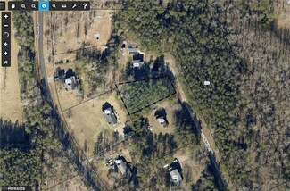 2314 Kings Ct, Madison, NC 27025