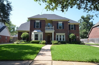 1707 Alcorn Bayou Dr, Sugar Land, TX 77479