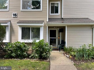 25 Wynwood Dr, Monmouth Junction, NJ 08852