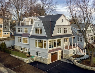 25 Cushing Ave, Hingham, MA 02043