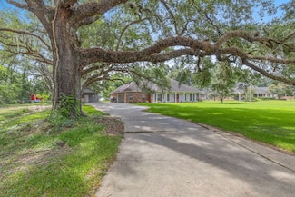 710 1st St, Lake Arthur, LA 70549