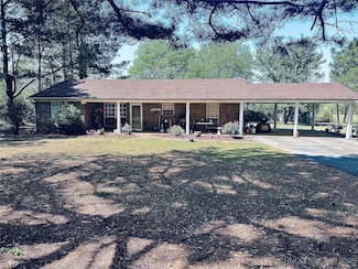 19679 Hilldale Ln, Spiro, OK 74959