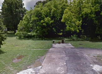 29 E Armstrong Rd, Memphis, TN 38109
