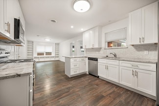 2250 Capri Dr, Fort Worth, TX 76114