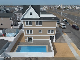 209 Dewey Dr, Seaside Heights, NJ 08751