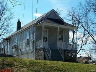 416 Adrian Dr, Saint Louis, MO 63137