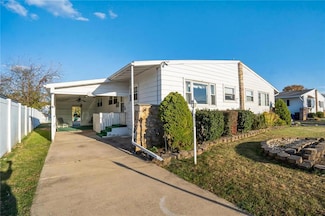1572 Siegfried St, Bethlehem, PA 18017