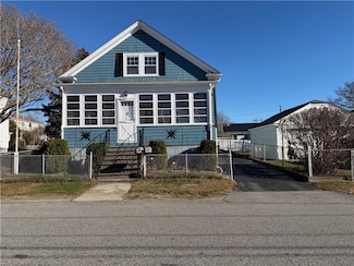 22 Magnolia St, Bristol, RI 02809