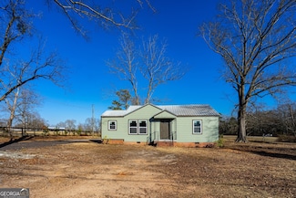 439 Cooley Rd, Lagrange, GA 30241