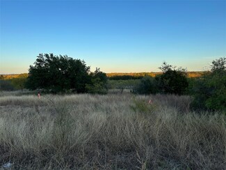 421 S Beacon Ln, Brownwood, TX 76801
