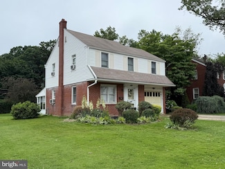 322 S Norwinden Dr, Springfield, PA 19064