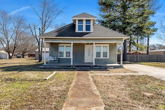 605 SE 2nd St, Hoxie, AR 72433