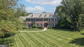 17 Martindell Dr, Newtown, PA 18940