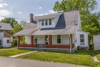 410 W Office St, Harrodsburg, KY 40330