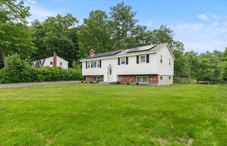 30 Shawnee Rd, Pepperell, MA 01463