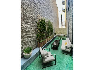 224 8th Ave Unit 4, New York, NY 10011