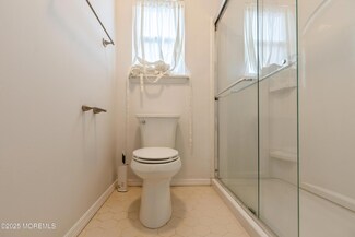 266 Valley Forge Dr, Little Egg Harbor Township, NJ 08087