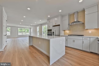 1605 Fellowship Square, Reston, VA 20190