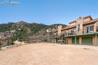 943 Oak Ridge Rd, Manitou Springs, CO 80829