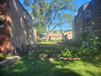 9411 S Calumet Ave, Chicago, IL 60619