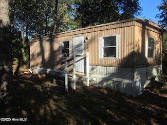4163 9th St SE, Southport, NC 28461