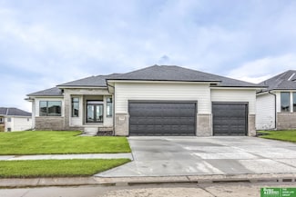 5438 N 212th St, Elkhorn, NE 68022