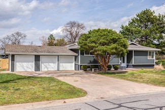 619 Guernsey Dr, Salina, KS 67401