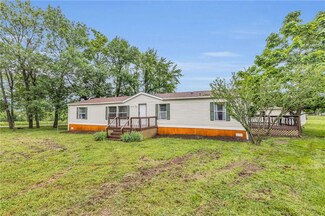 610 E 6th St, Colony, KS 66015