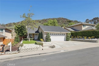 27191 Valleymont Rd, Lake Forest, CA 92630