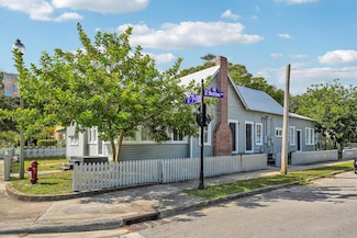 301 S 7th St, Fort Pierce, FL 34950