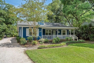 346 Middleton Dr, Pawleys Island, SC 29585