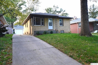 2211 S 36th St, Lincoln, NE 68506