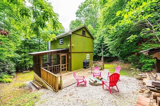 4462 Maple Grove Church Rd, Collettsville, NC 28611